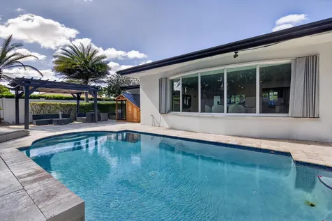 850 W Camino Real Boca Raton FL 33486