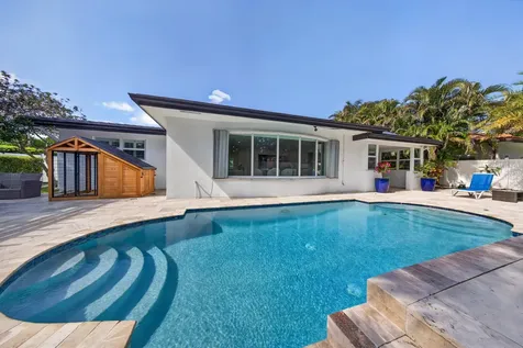 850 W Camino Real Boca Raton FL 33486