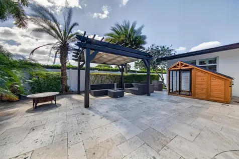850 W Camino Real Boca Raton FL 33486