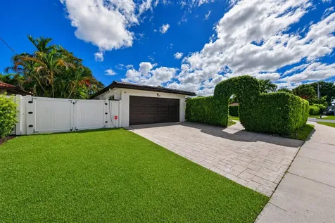 850 W Camino Real Boca Raton FL 33486