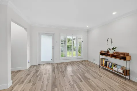 850 W Camino Real Boca Raton FL 33486