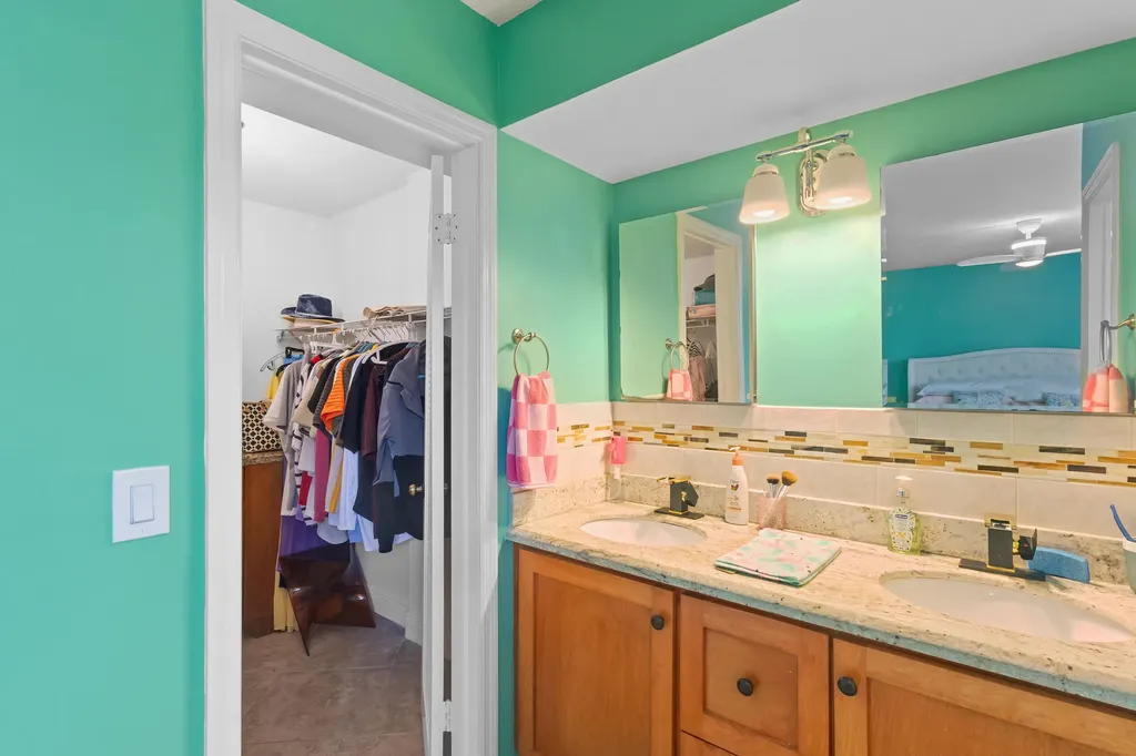 500 Egret Circle Delray Beach FL 33444