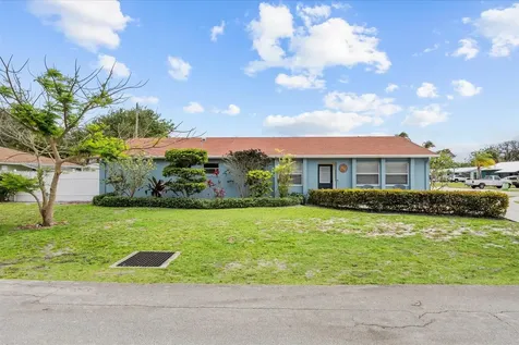 18945 SE Homewood Avenue Tequesta FL 33469