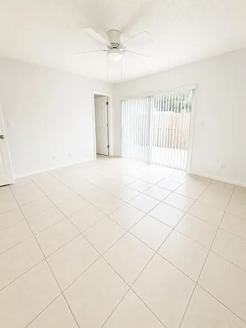8889 SE Hobe Ridge Avenue Hobe Sound FL 33455