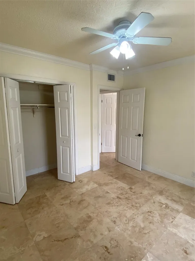 2200 NE 66th Street Fort Lauderdale FL 33308