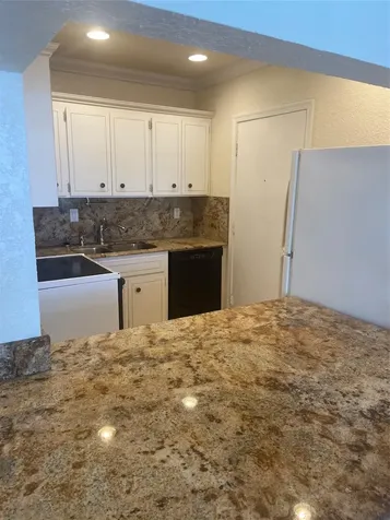 2200 NE 66th Street Fort Lauderdale FL 33308