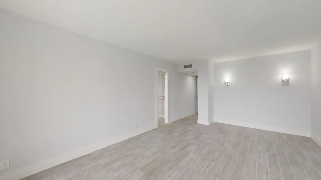 3980 Oaks Clubhouse Drive Pompano Beach FL 33069