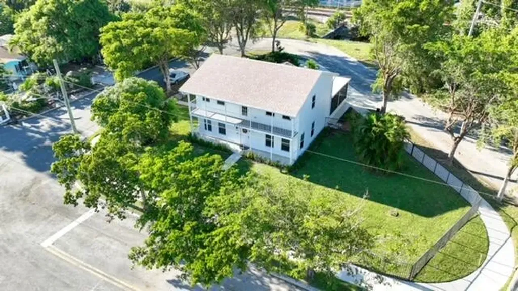 2233 Dock Street West Palm Beach FL 33401