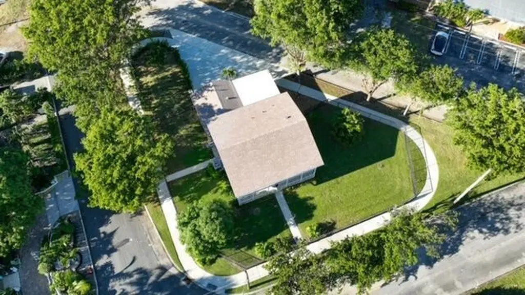 2233 Dock Street West Palm Beach FL 33401