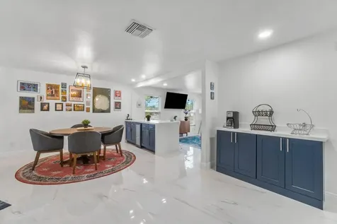 2233 Dock Street West Palm Beach FL 33401