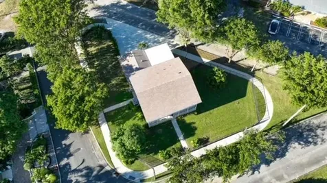 2233 Dock Street West Palm Beach FL 33401