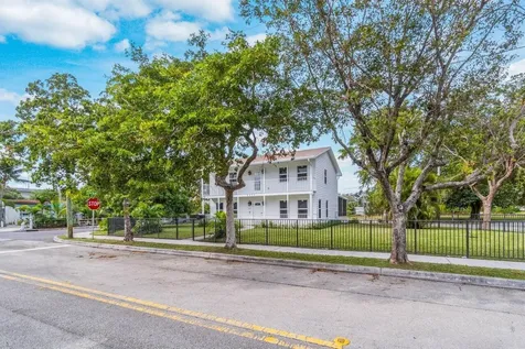 2233 Dock Street West Palm Beach FL 33401