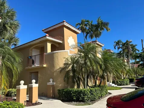 621 NW 78th Terrace Pembroke Pines FL 33024