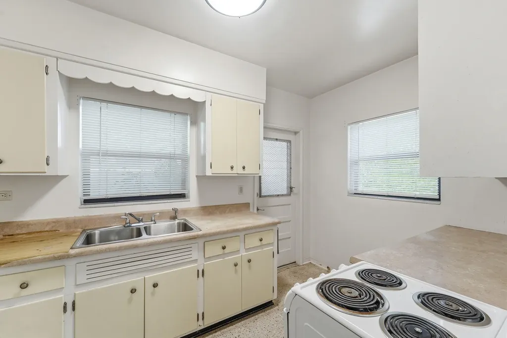 707 SE 18th Street Fort Lauderdale FL 33316