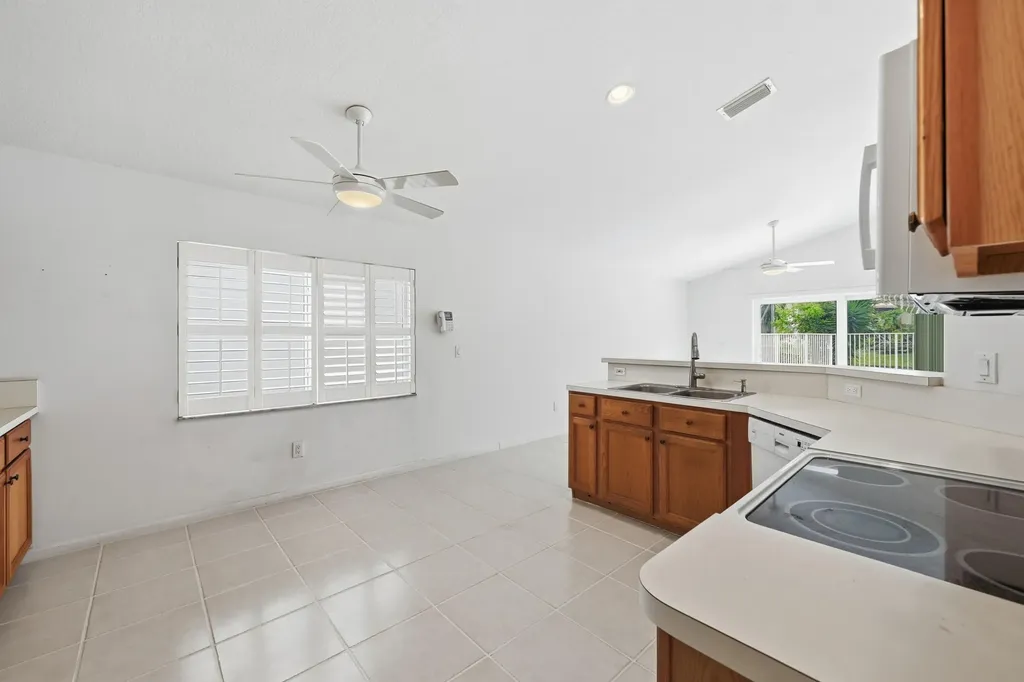 5355 NW 122nd Drive Coral Springs FL 33076