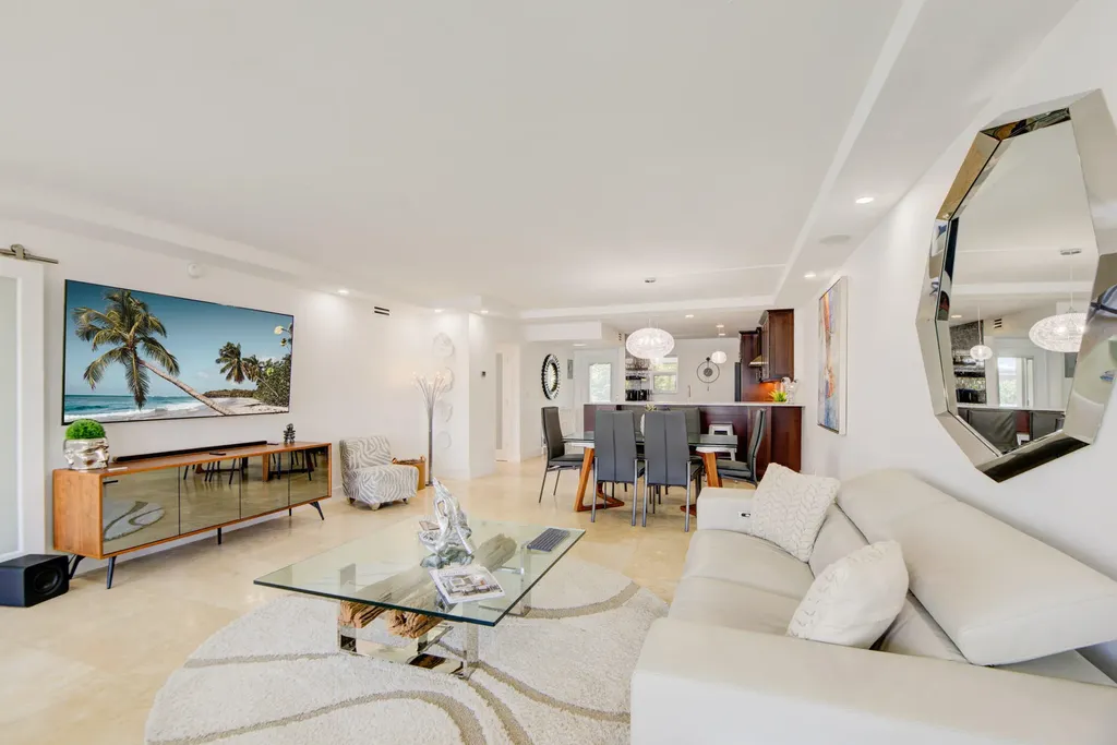3121 NE 51st Street Fort Lauderdale FL 33308