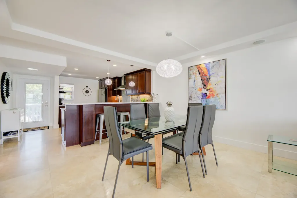 3121 NE 51st Street Fort Lauderdale FL 33308
