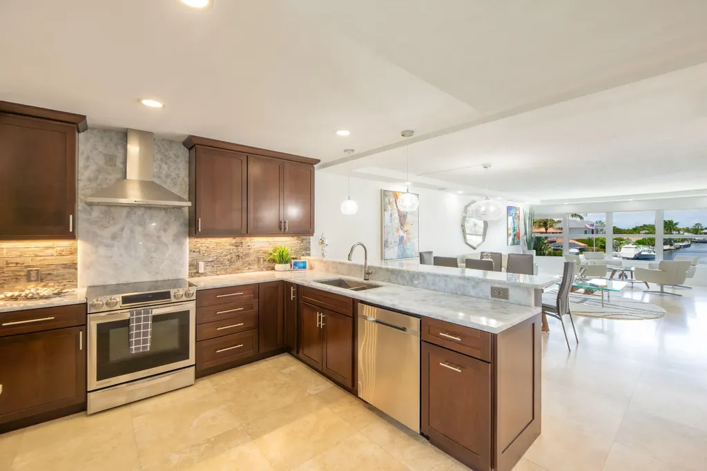 3121 NE 51st Street Fort Lauderdale FL 33308