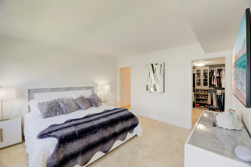 3121 NE 51st Street Fort Lauderdale FL 33308