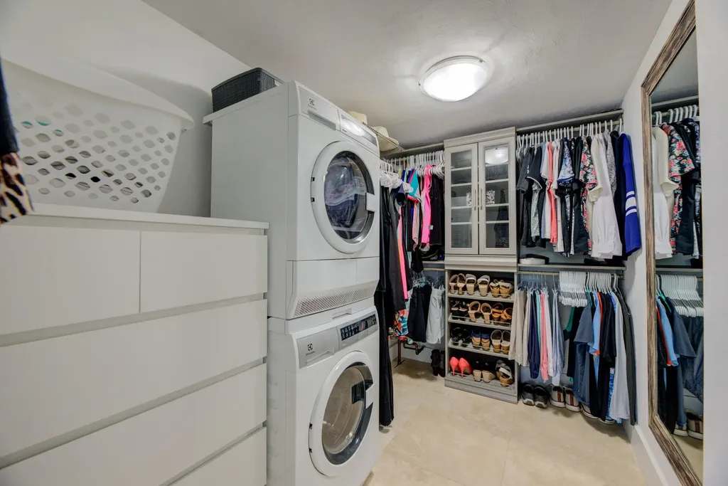 3121 NE 51st Street Fort Lauderdale FL 33308