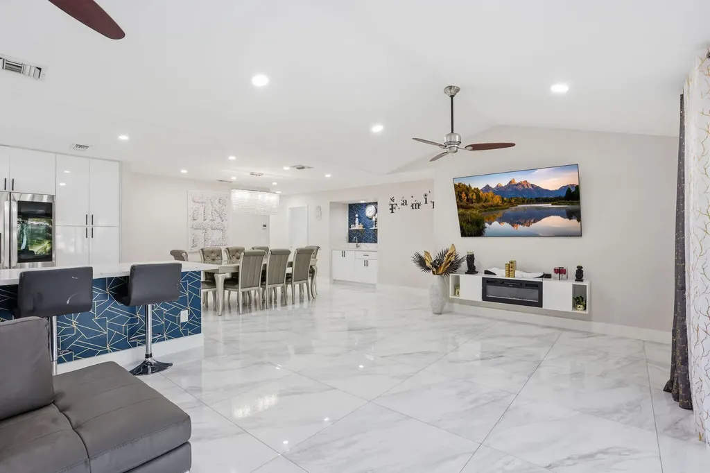 23451 SW 55th Avenue Boca Raton FL 33433