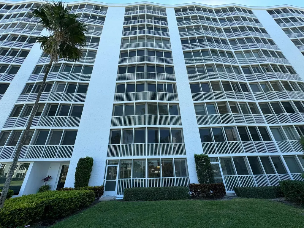 3224 S Ocean Boulevard Highland Beach FL 33487