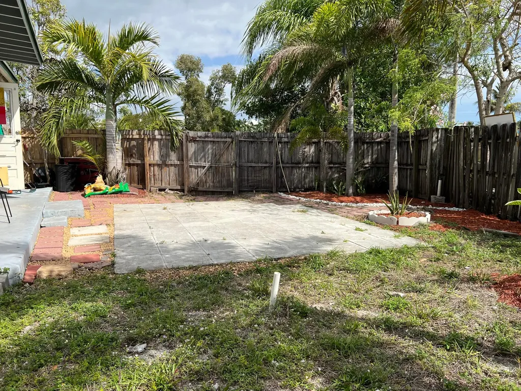 4310 NE 13th Avenue Pompano Beach FL 33064