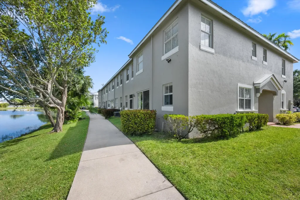 2269 Shoma Drive Royal Palm Beach FL 33414