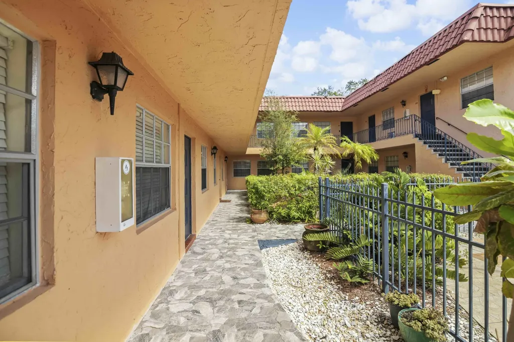 1545 Miami Road Fort Lauderdale FL