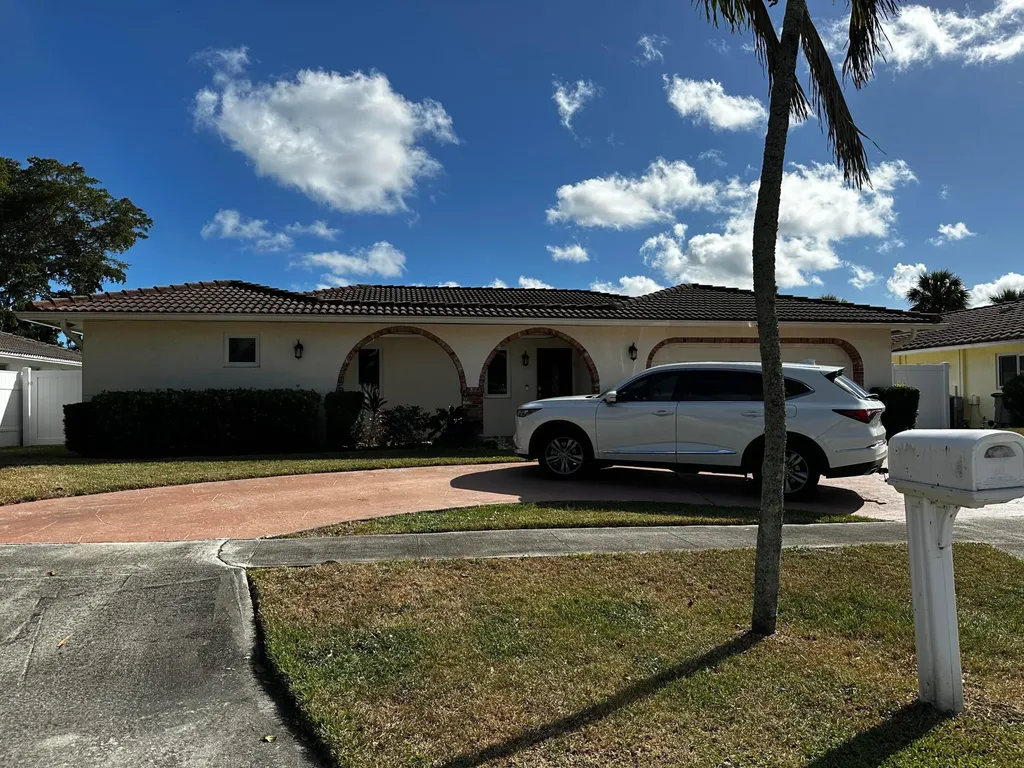6860 S Calle Del Paz S Boca Raton FL 33433