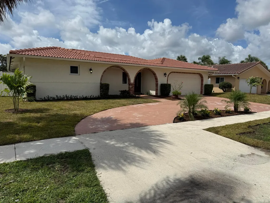 6860 S Calle Del Paz S Boca Raton FL 33433