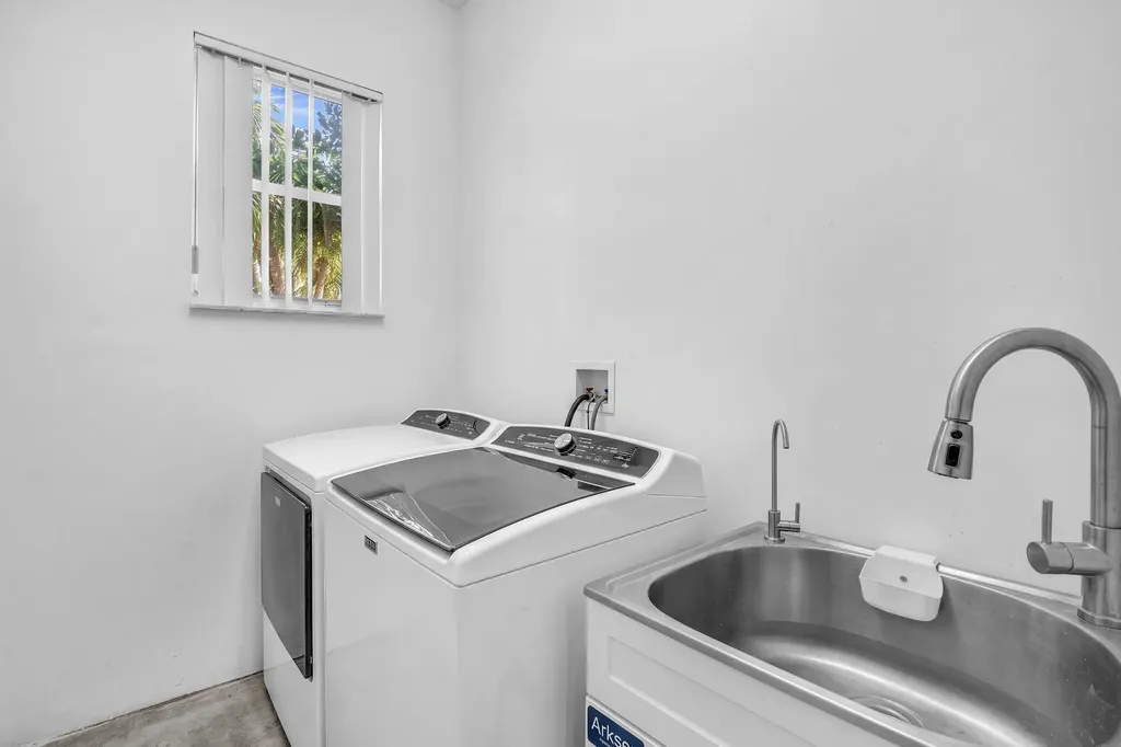 16423 Segovia Circle S Fort Lauderdale FL 33331