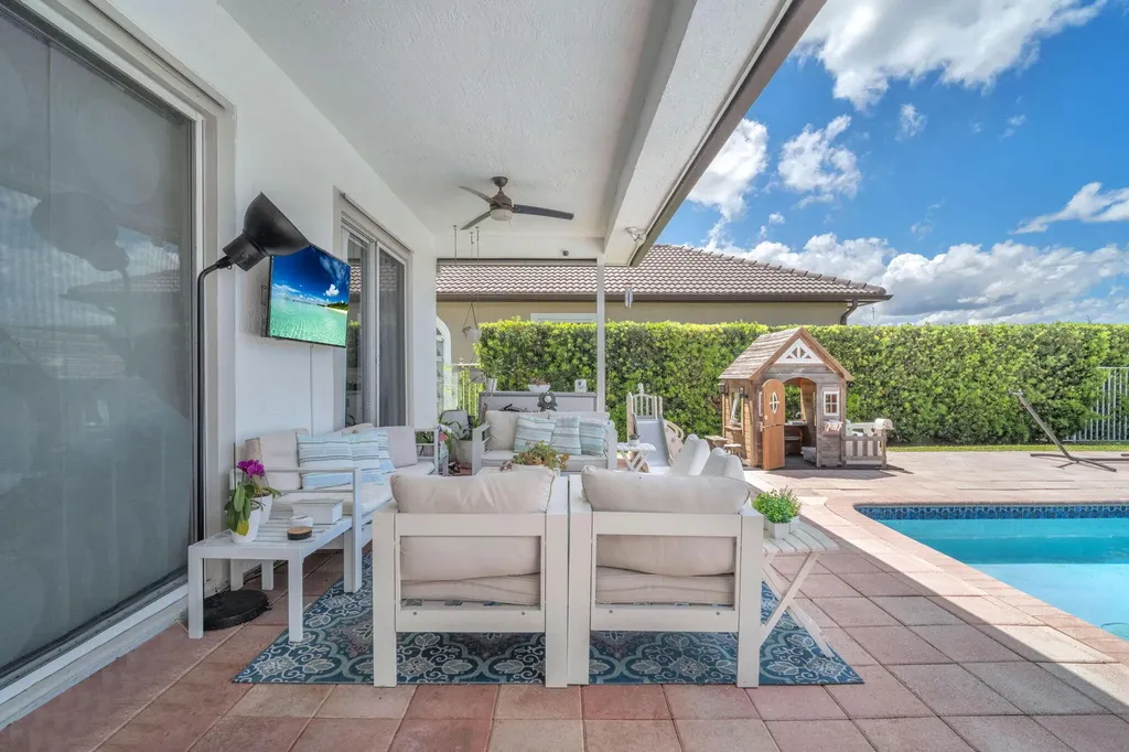 16423 Segovia Circle S Fort Lauderdale FL 33331