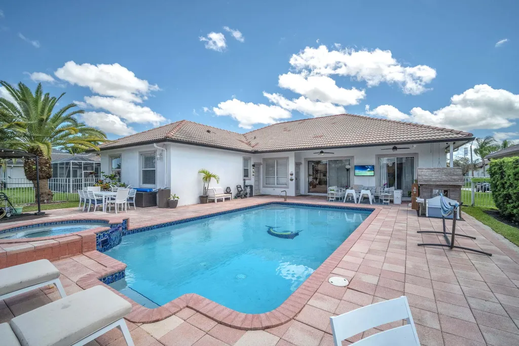 16423 Segovia Circle S Fort Lauderdale FL 33331