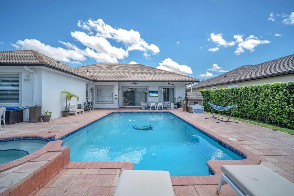 16423 Segovia Circle S Fort Lauderdale FL 33331
