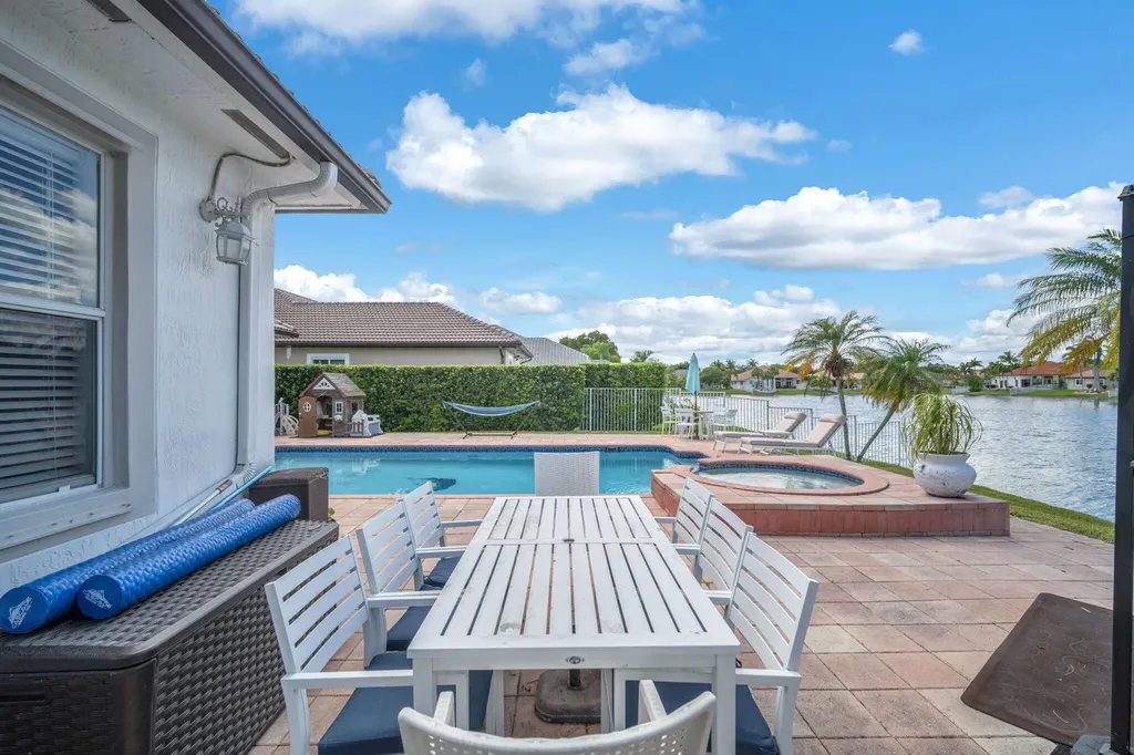 16423 Segovia Circle S Fort Lauderdale FL 33331