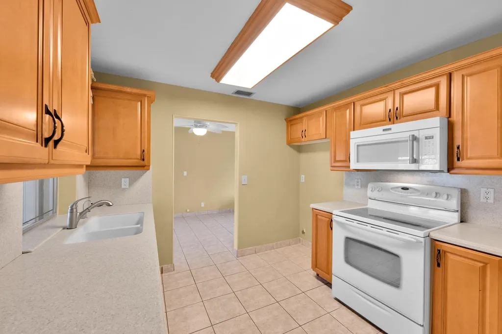 1501 NW 87th Lane Plantation FL 33322