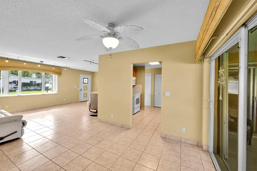 1501 NW 87th Lane Plantation FL 33322