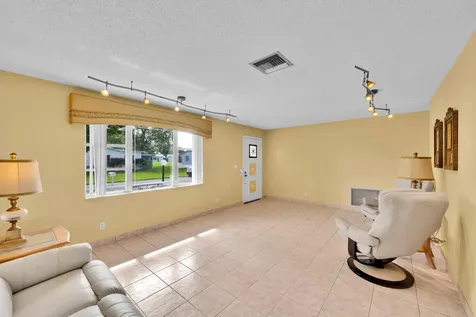 1501 NW 87th Lane Plantation FL 33322