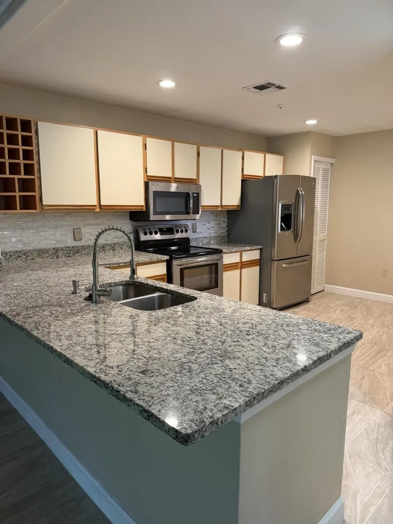 683 Post Oak Circle Altamonte Springs FL 32701