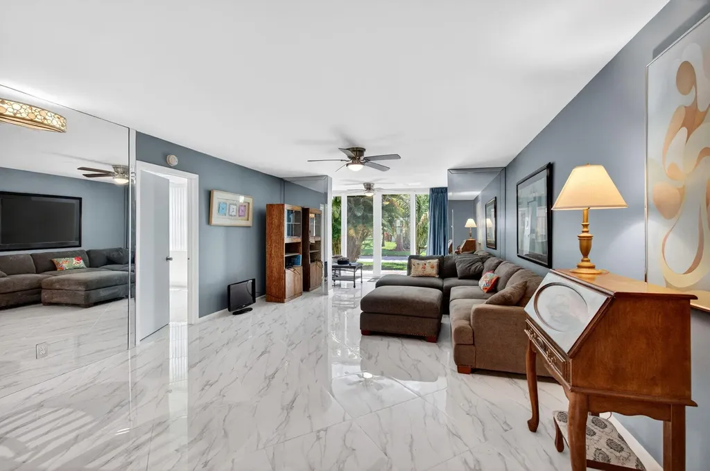 18 Willowbrook Lane Delray Beach FL 33446