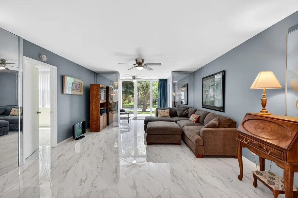 18 Willowbrook Lane Delray Beach FL 33446