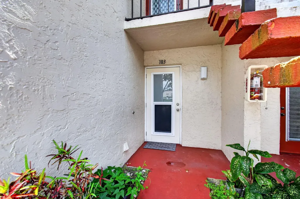18 Willowbrook Lane Delray Beach FL 33446
