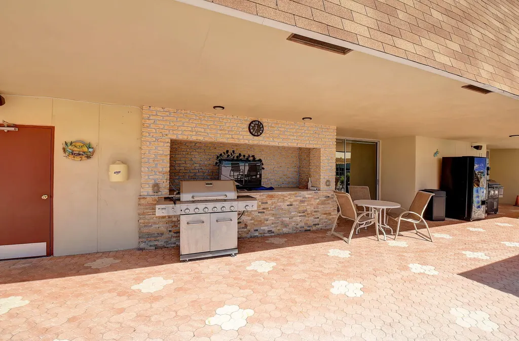 18 Willowbrook Lane Delray Beach FL 33446
