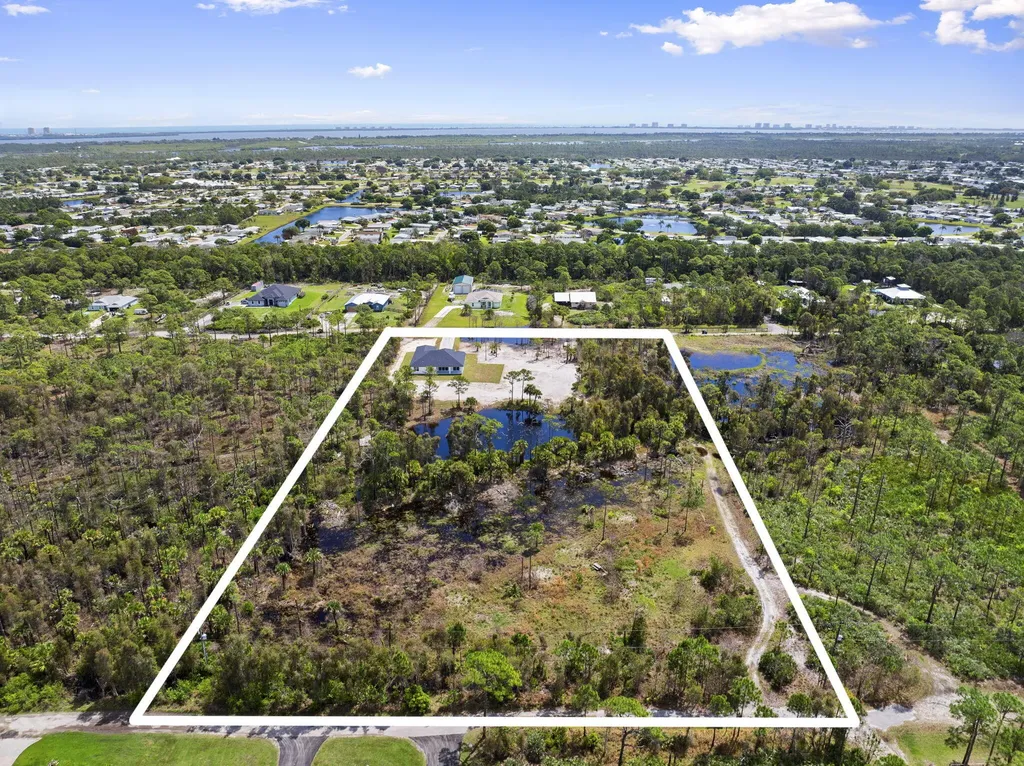 2565 Dyer Road Port St Lucie FL 34952