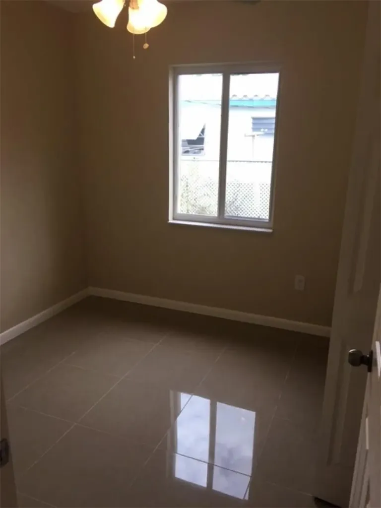1829 NE 175th Street North Miami Beach FL 33162