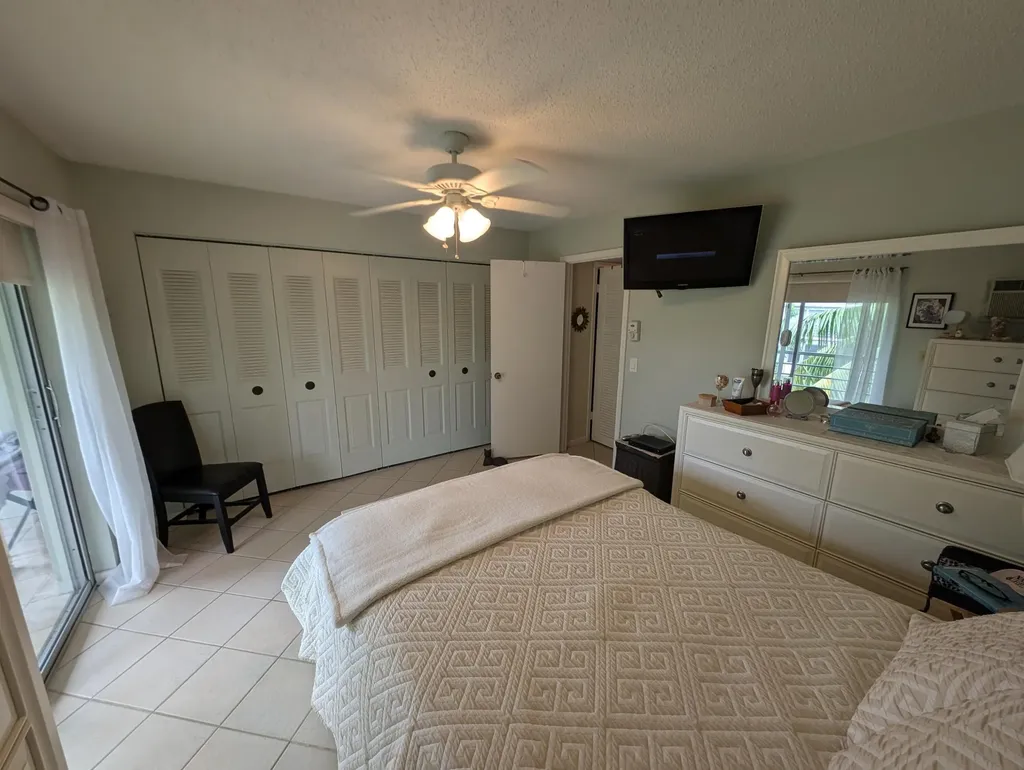 436 Markham T Deerfield Beach FL 33442