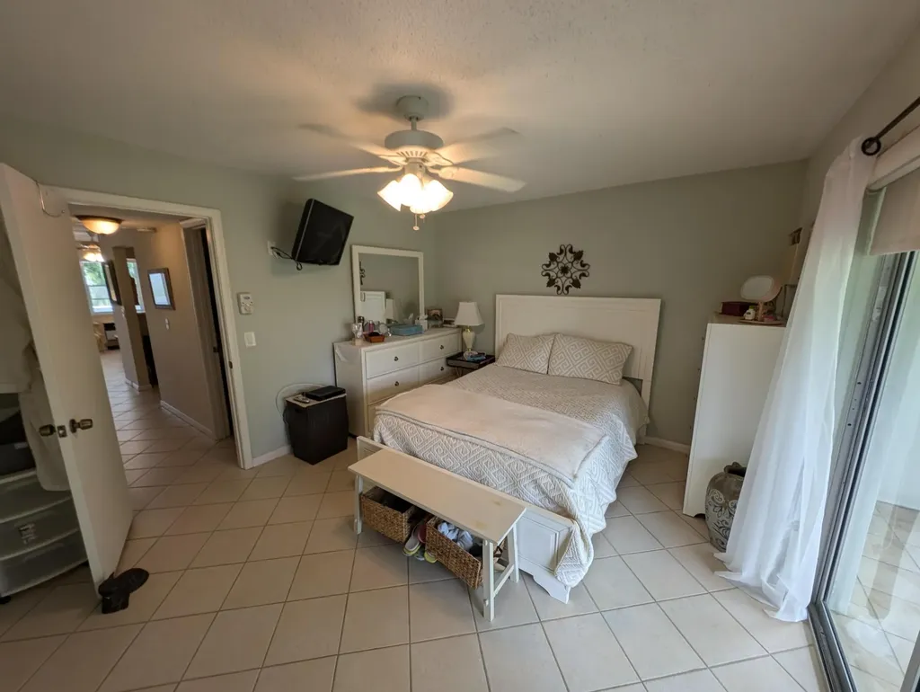 436 Markham T Deerfield Beach FL 33442