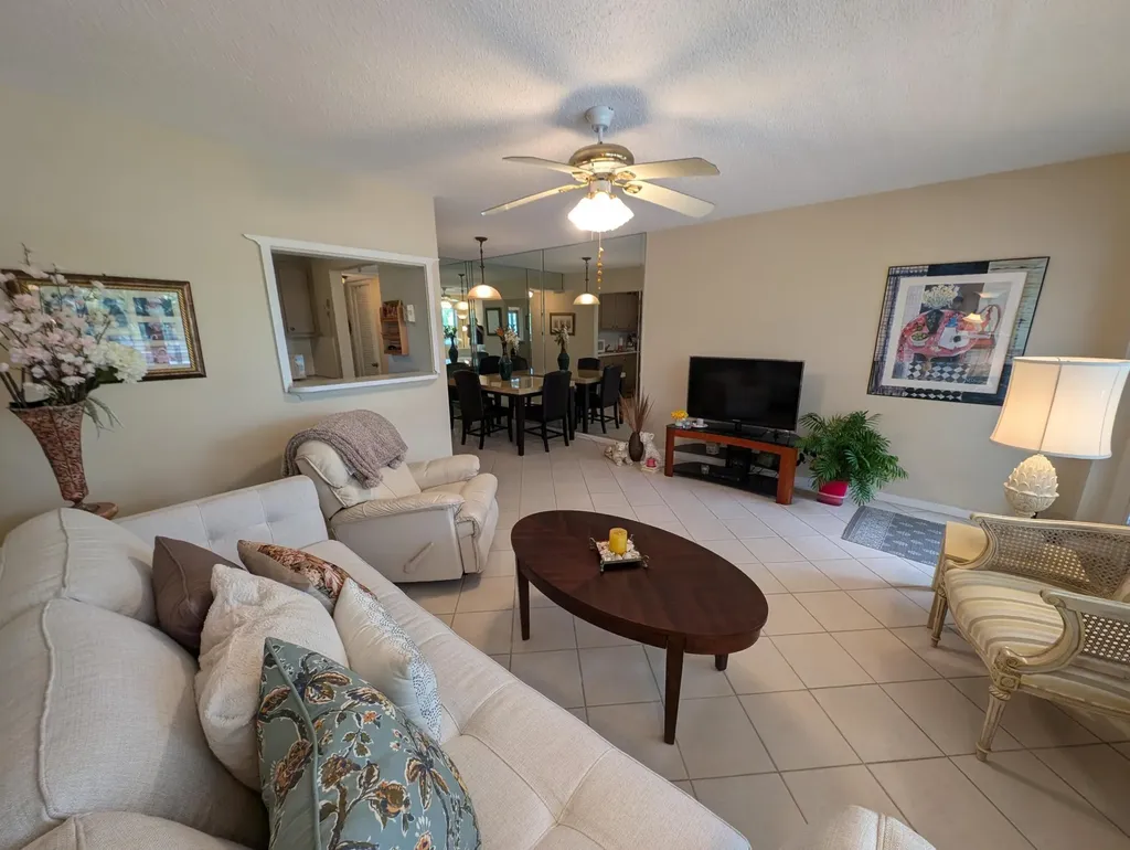 436 Markham T Deerfield Beach FL 33442