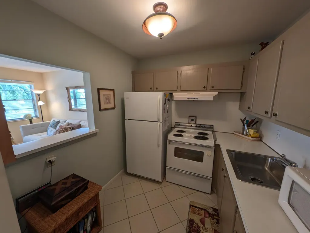436 Markham T Deerfield Beach FL 33442